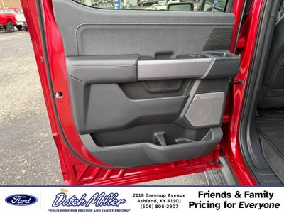 2025 Ford F-150 Lightning LARIAT