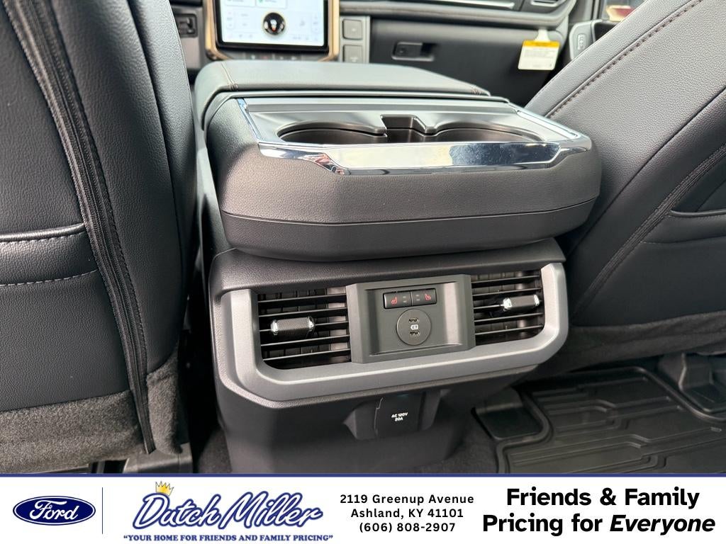 2025 Ford F-150 Lightning LARIAT