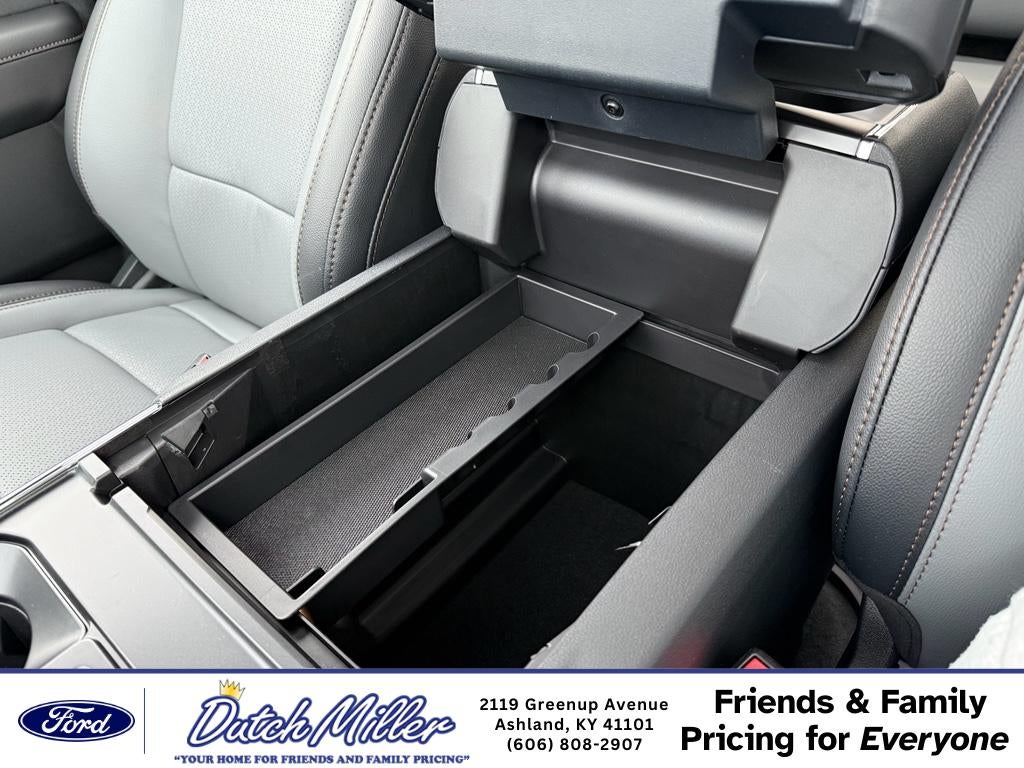 2025 Ford F-150 Lightning LARIAT