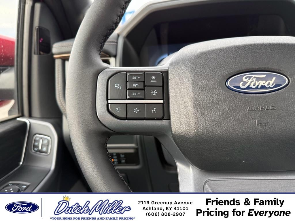 2025 Ford F-150 Lightning LARIAT