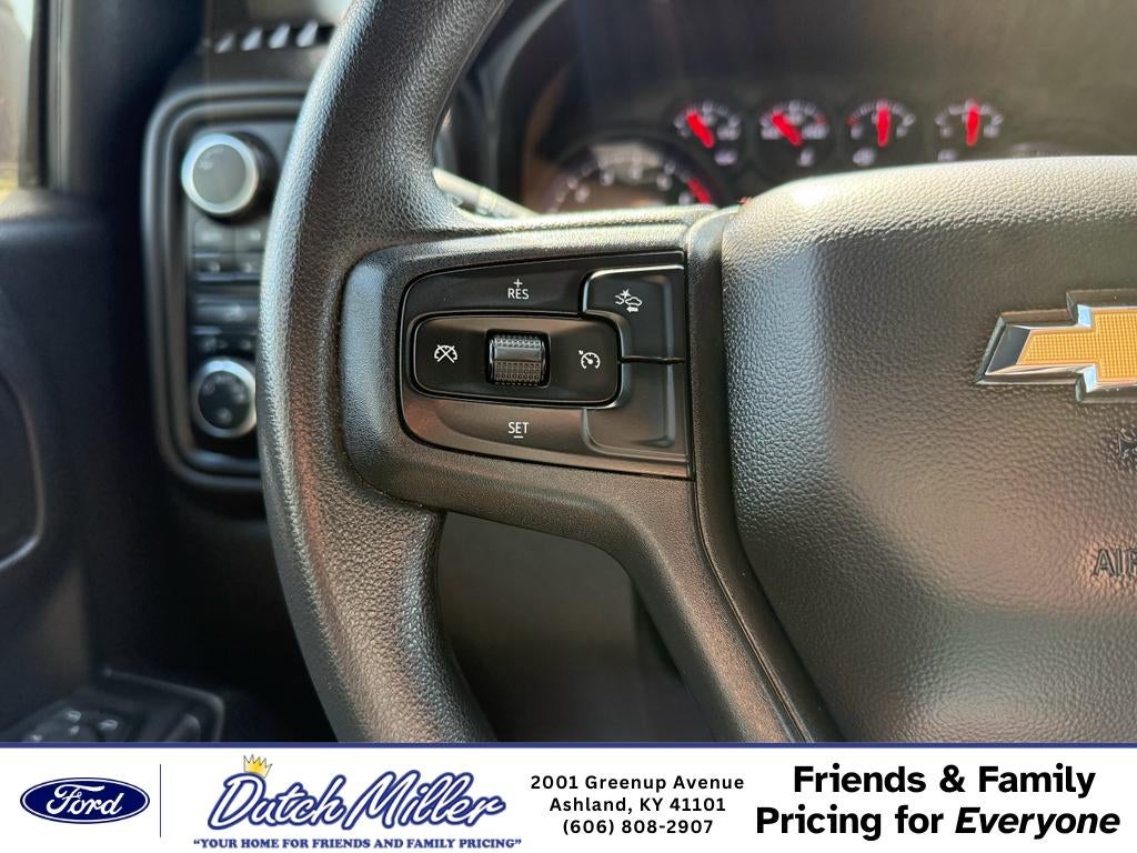 2025 Chevrolet Silverado Custom