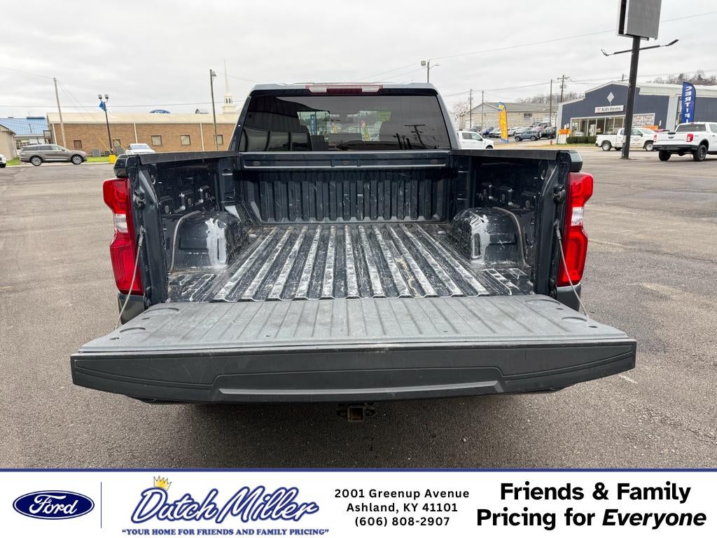 2021 Chevrolet Silverado RST