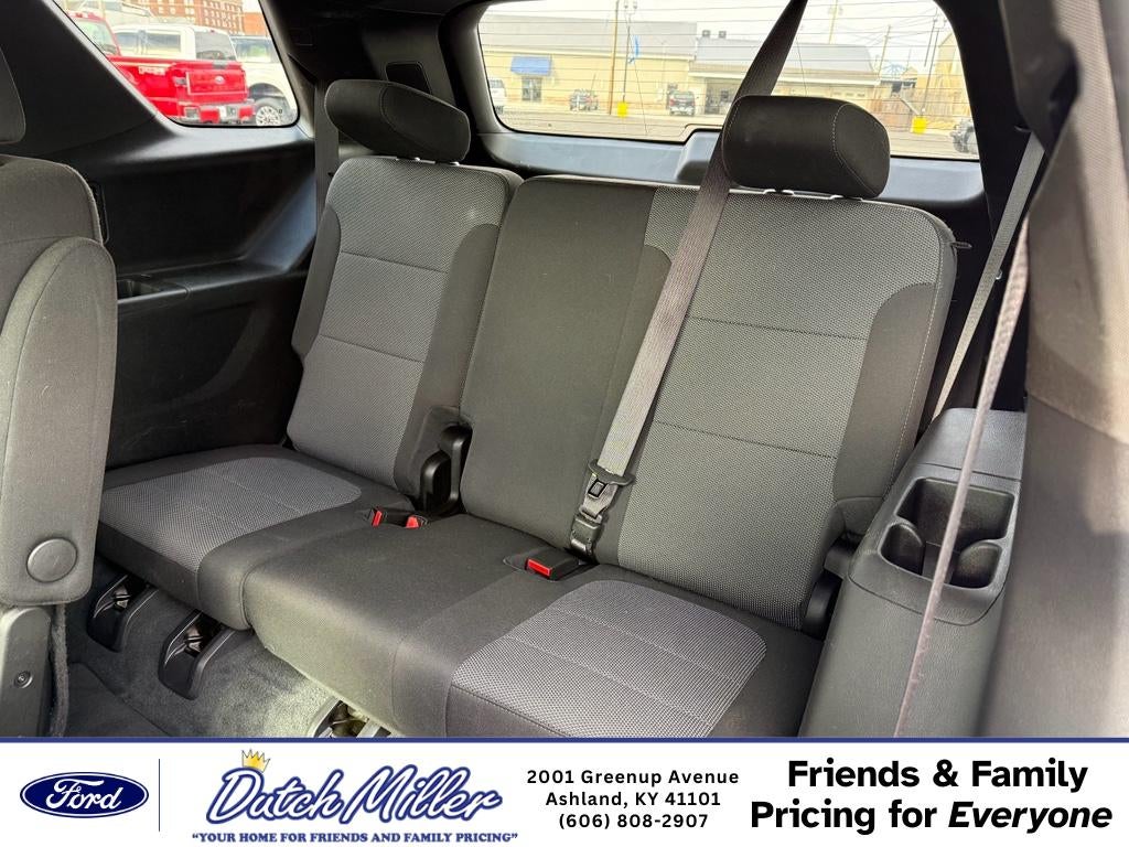 2022 Chevrolet Traverse LT Cloth