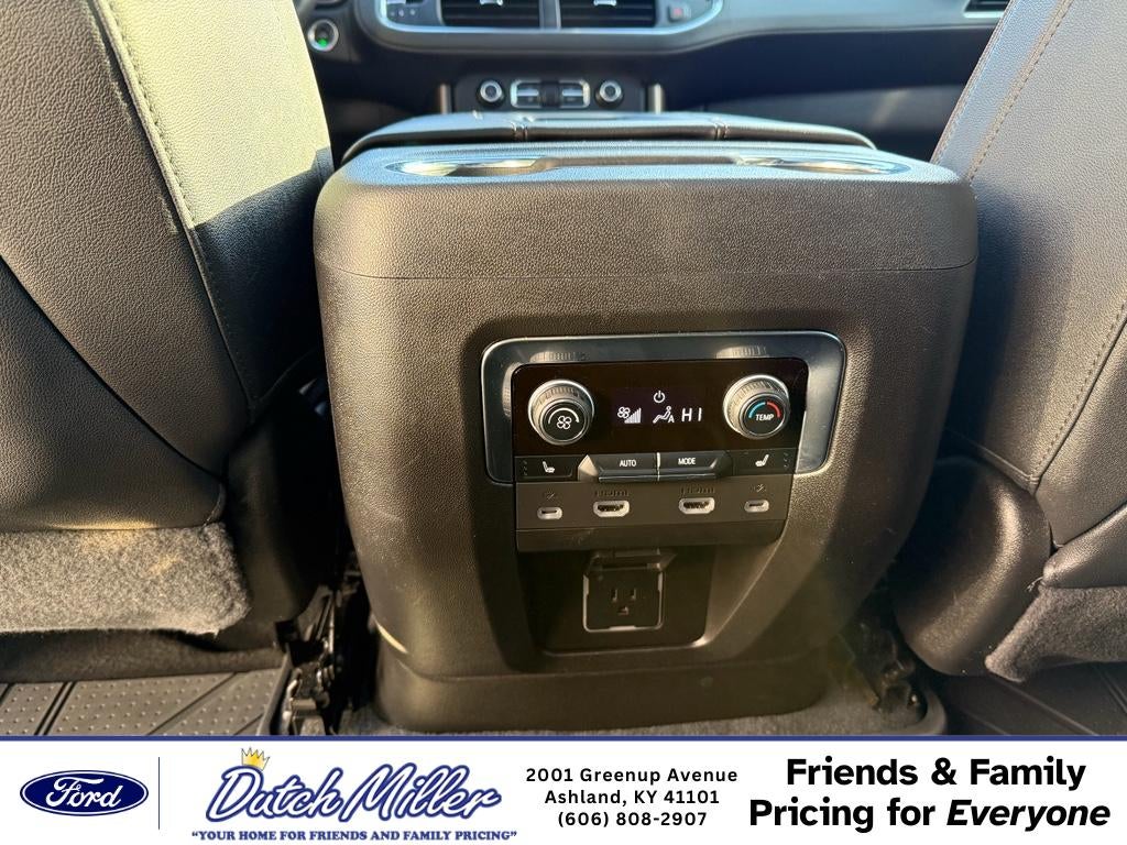 2023 Chevrolet Suburban High Country