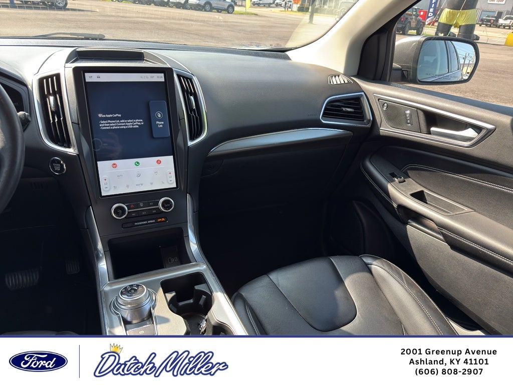 2022 Ford Edge Titanium