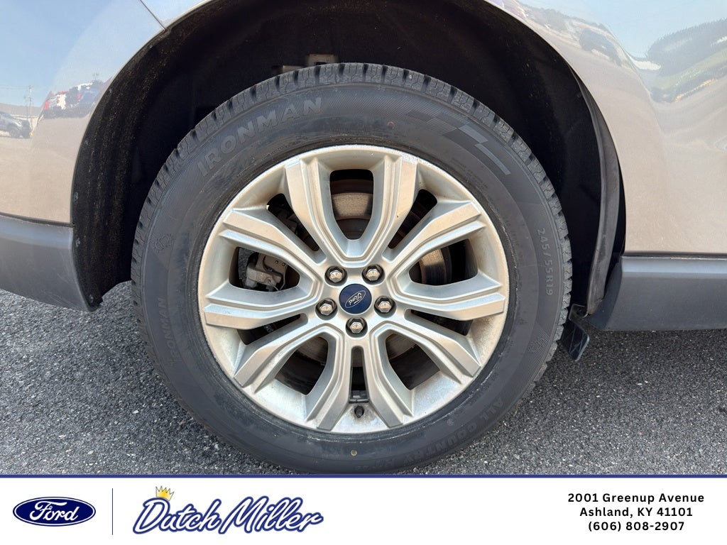 2022 Ford Edge Titanium