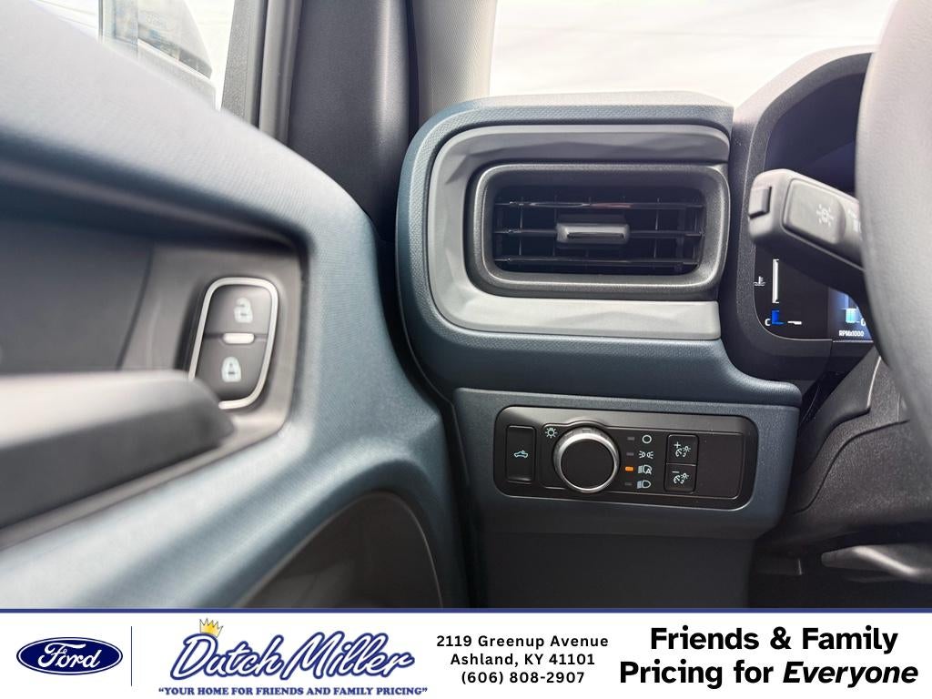 2025 Ford Maverick XL