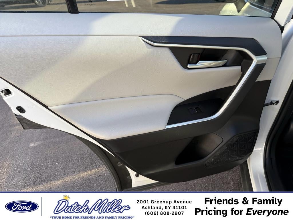 2023 Toyota RAV4 Hybrid Hybrid XLE Premium