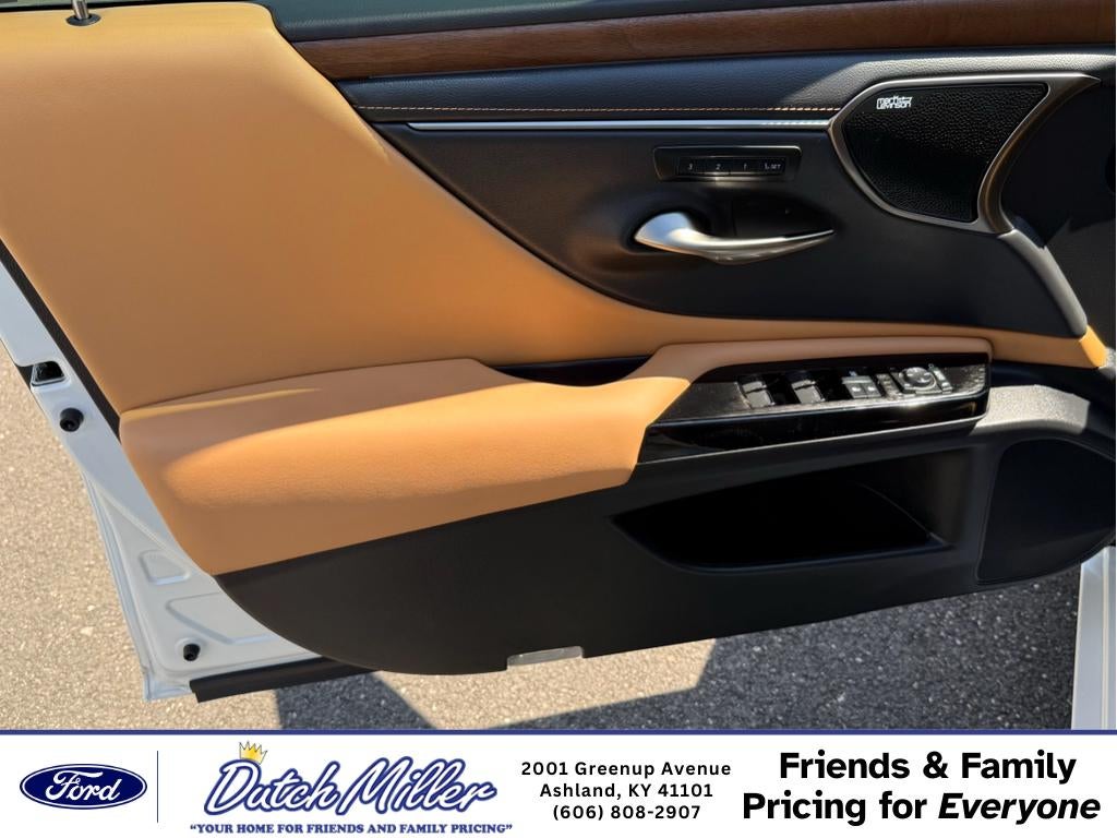 2025 Lexus ES 350 Ultra Luxury