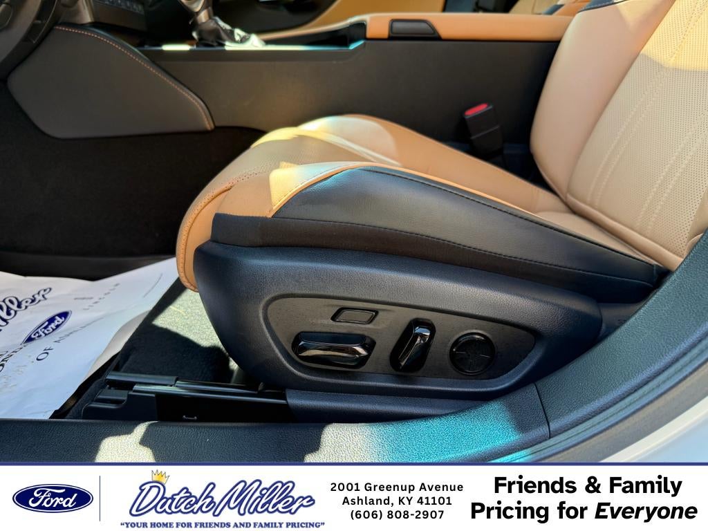 2025 Lexus ES 350 Ultra Luxury