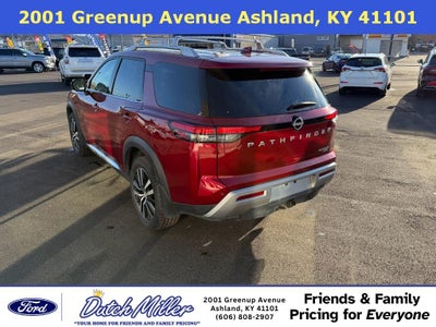 2024 Nissan Pathfinder Platinum