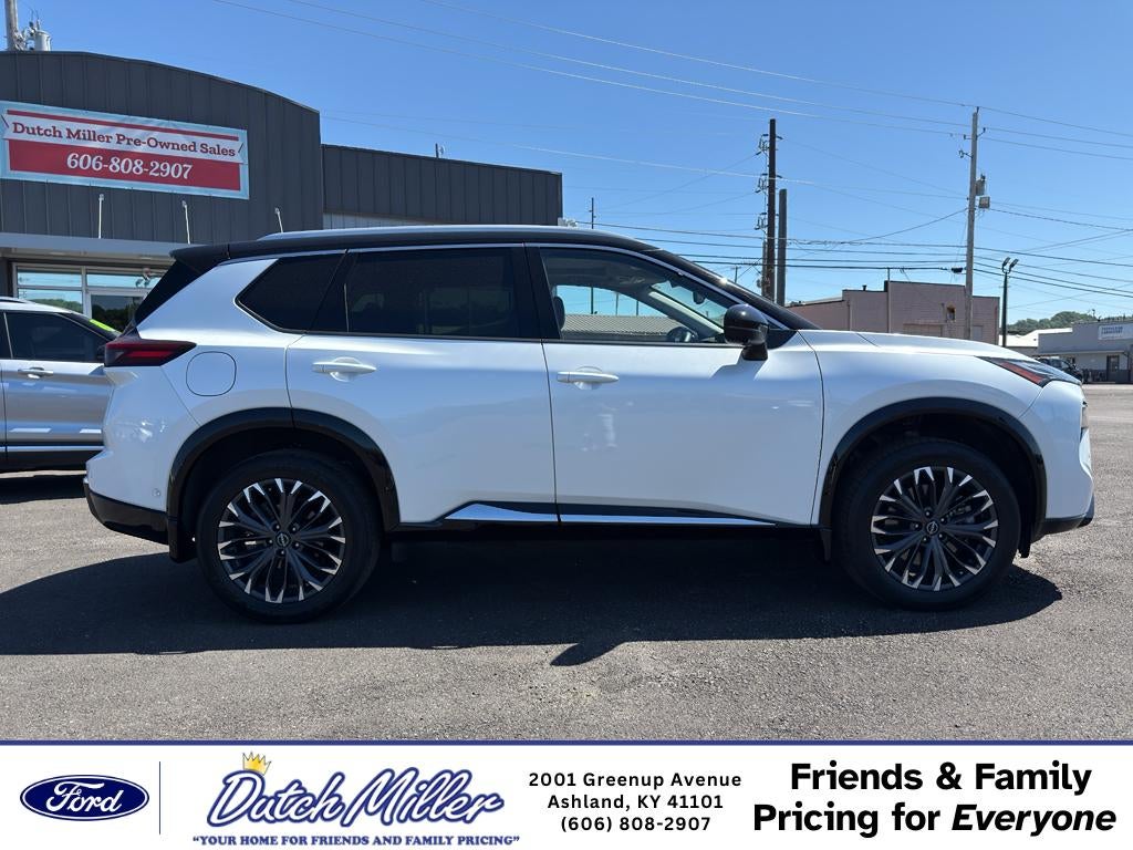 2025 Nissan Rogue Platinum